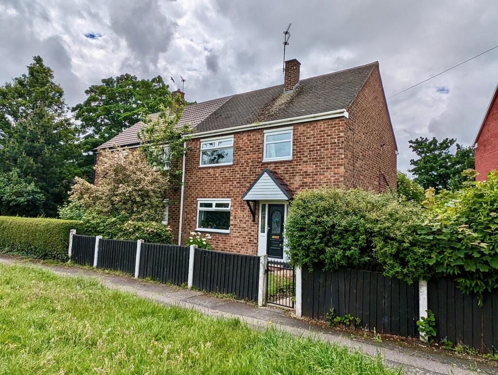 3 bedroom semidetached house for sale in Hargrave Drive, Great Sutton