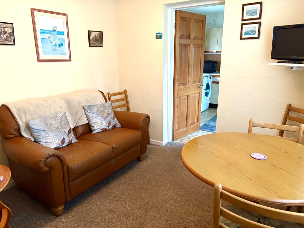 Additional property image - Glen Road, Great Sutton, Ellesmere Port