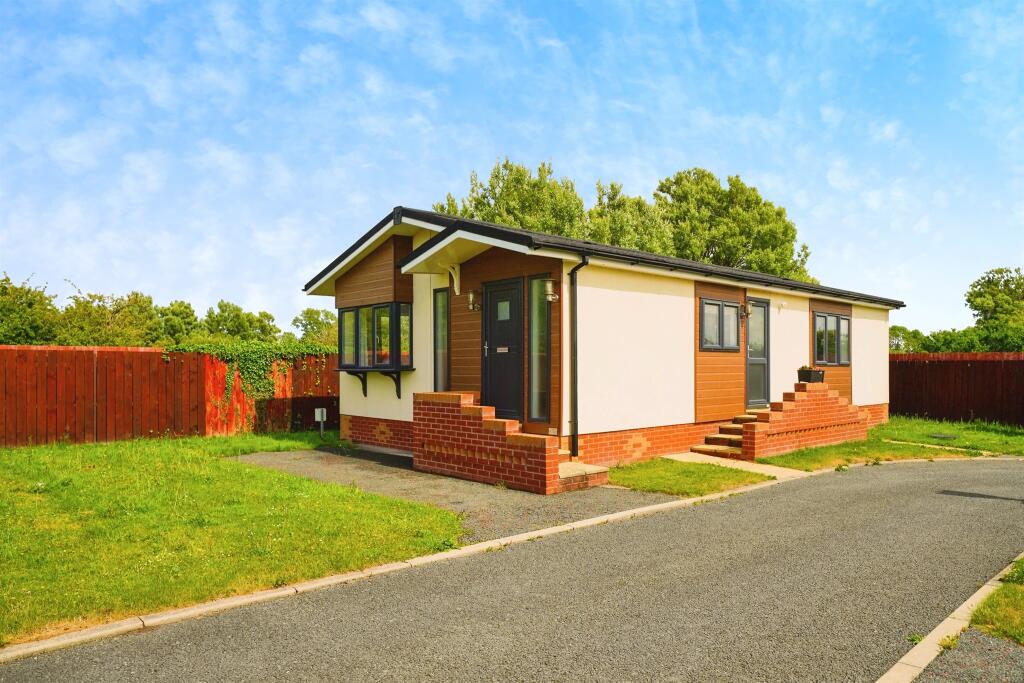 Main image of property: Links View, Meols, Wirral