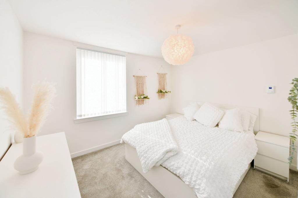 1 bedroom ground floor flat for sale in St. Mungo Street,