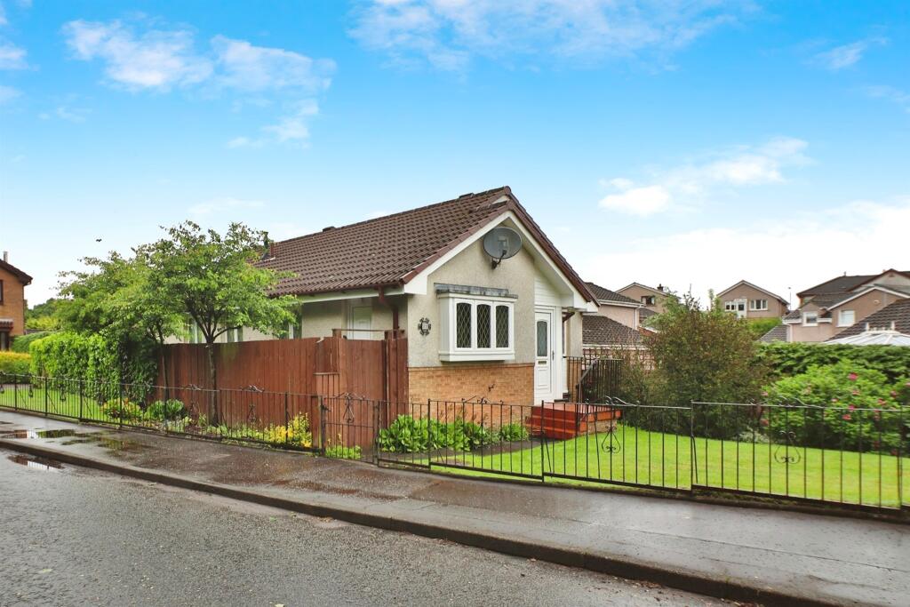 3 bedroom detached bungalow for sale in Duncryne Place,