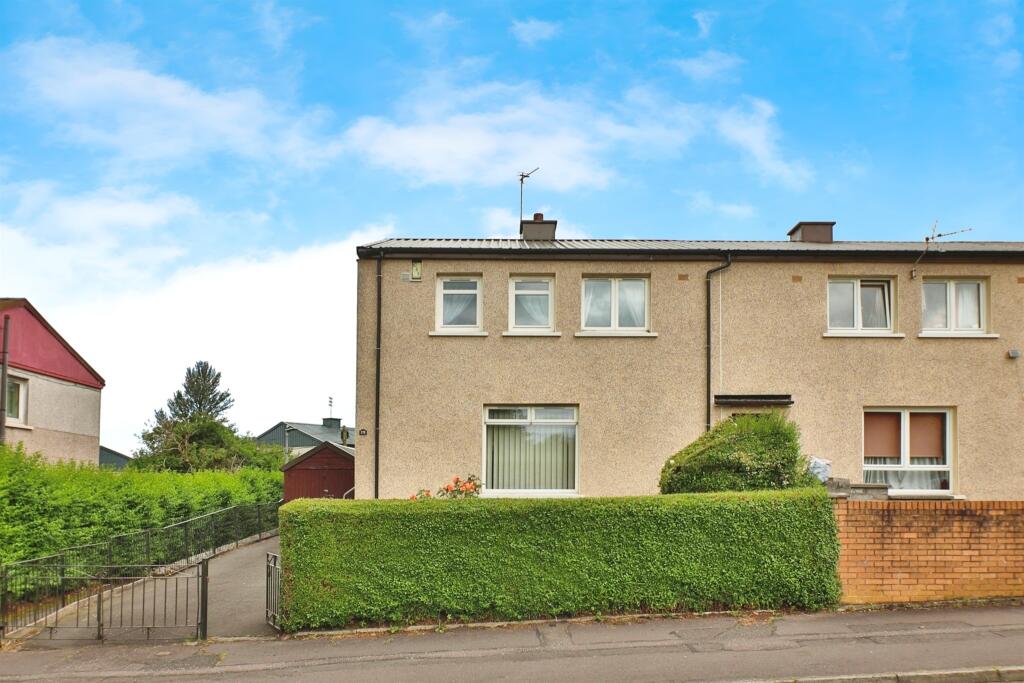 3 bedroom semidetached house for sale in Ashgill Road, Glasgow, G22