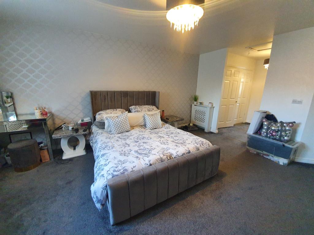 3 bedroom semidetached house for sale in Merlin Road, Birkenhead, CH42