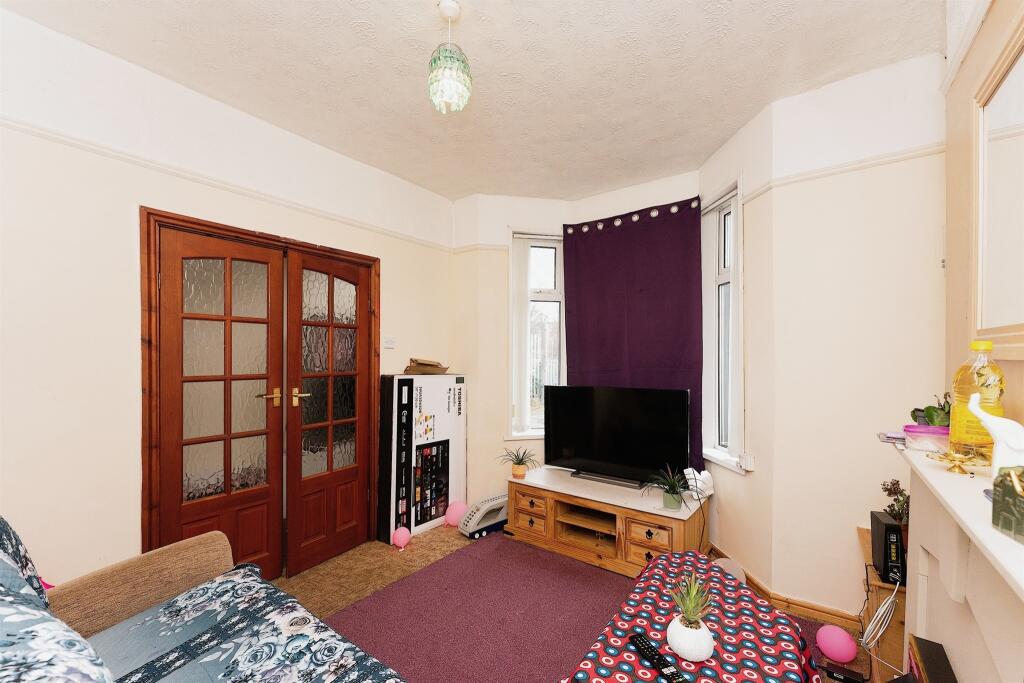 2 bedroom terraced house for sale in Mount Grove, Oxton, Birkenhead, CH41