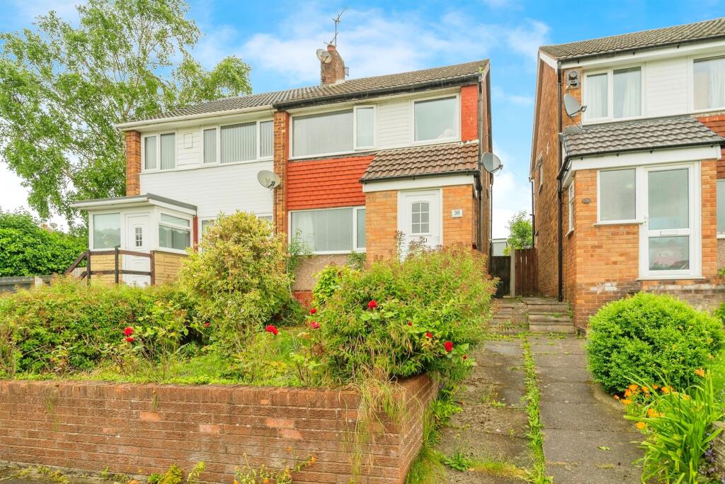 3 bedroom semidetached house for sale in Pleasington Close, PRENTON, CH43