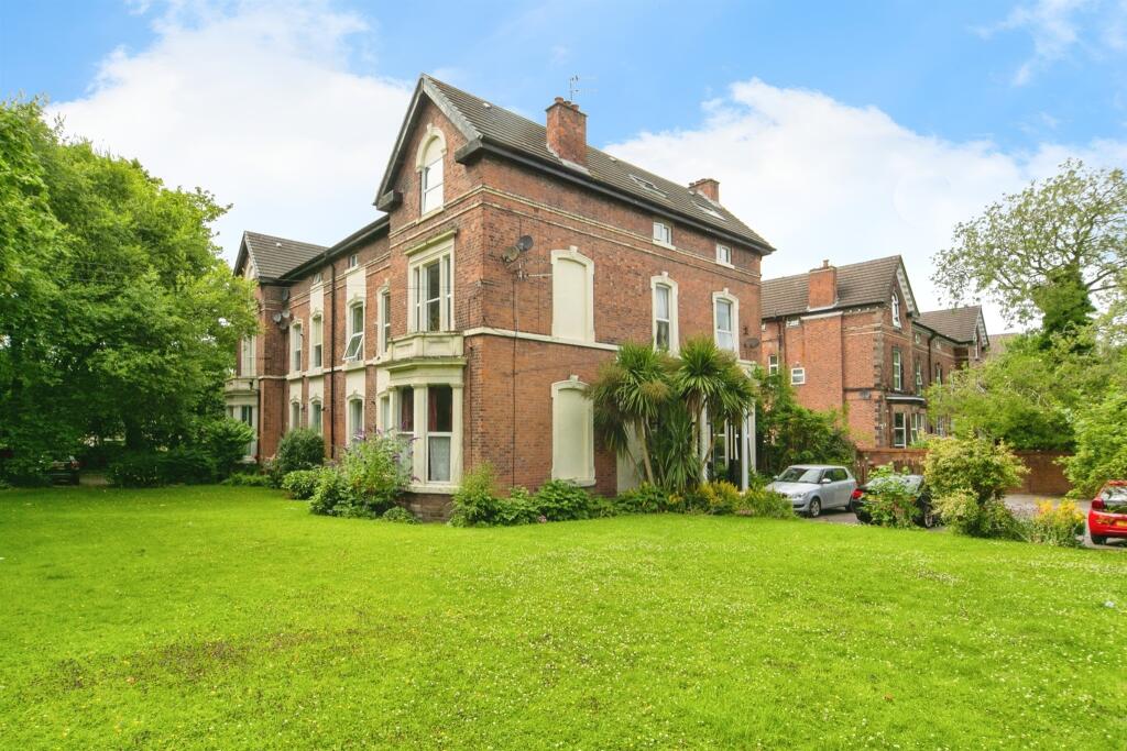 2 bedroom apartment for sale in Caroline Place, Oxton, Prenton, CH43