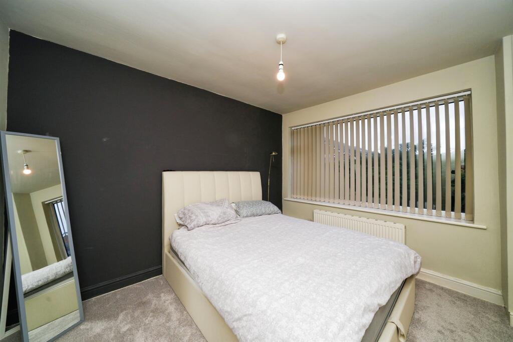 Additional property image - Holmlands Crescent, Prenton