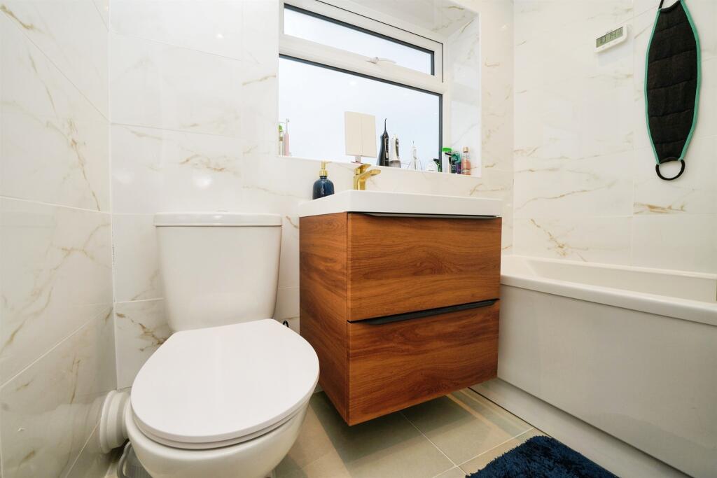 Additional property image - Holmlands Crescent, Prenton