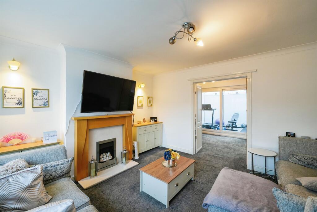 Additional property image - Holmlands Crescent, Prenton