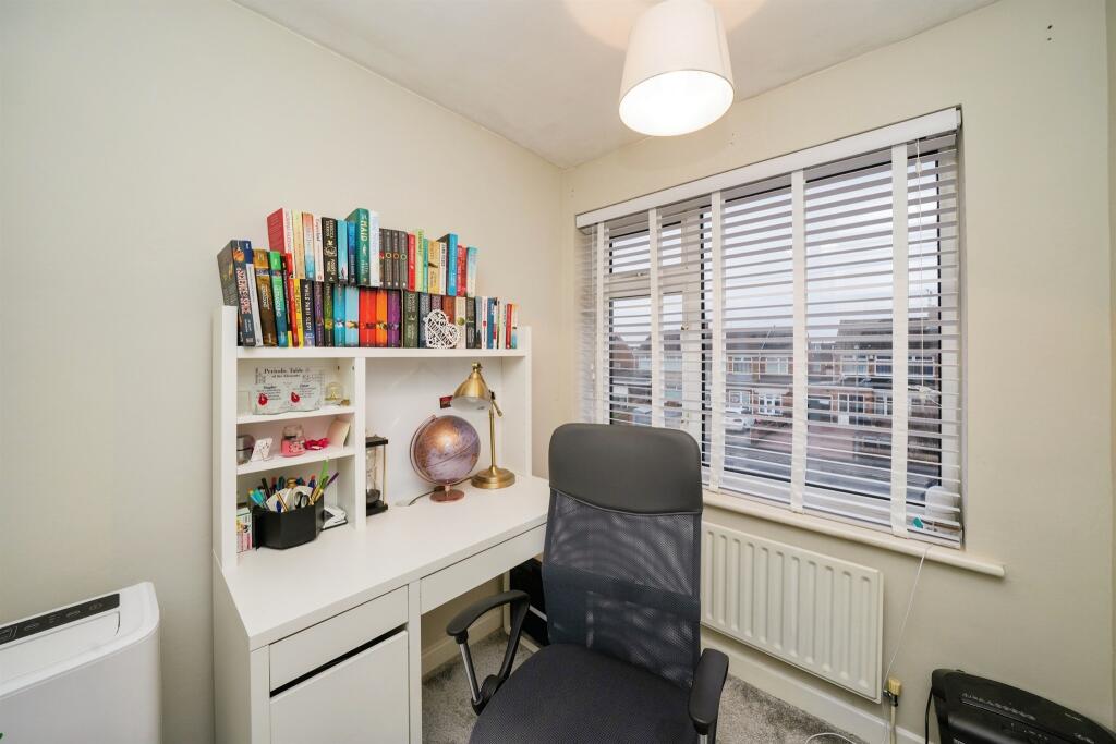 Additional property image - Holmlands Crescent, Prenton