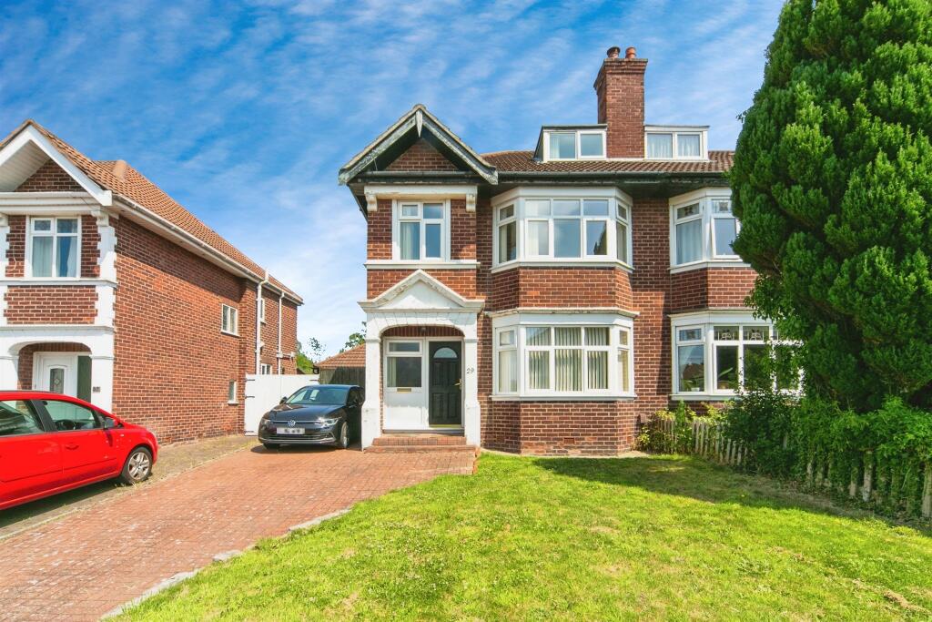 Main image of property: Glenavon Road, Prenton