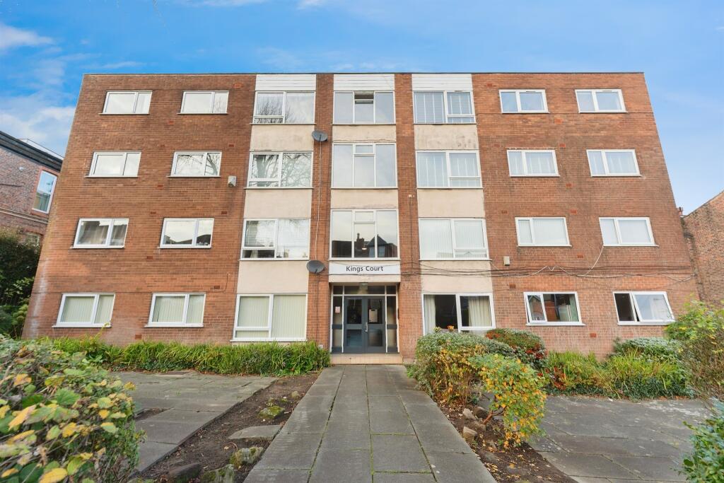 Main image of property: Kings Mount, Oxton, Prenton