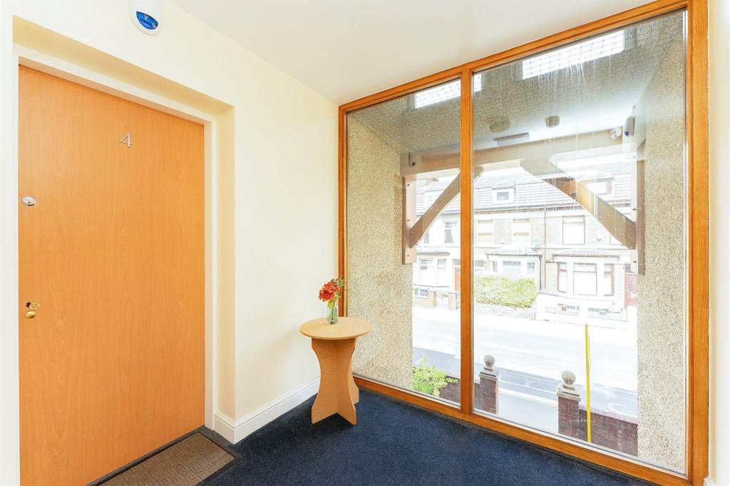 2 bedroom apartment for sale in Manor Road, Wallasey, CH45