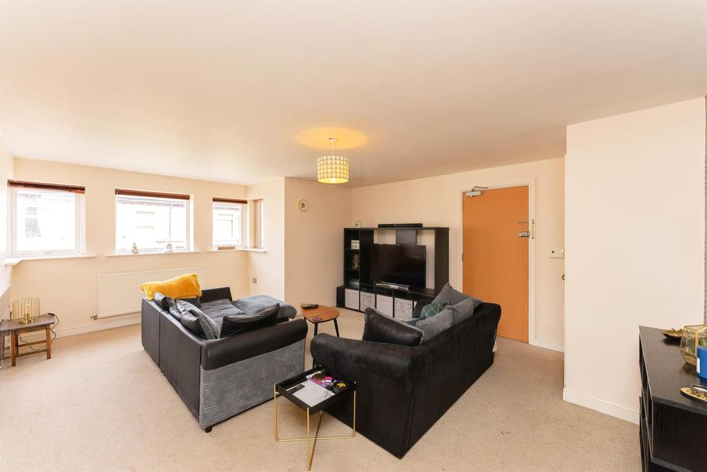 2 bedroom apartment for sale in Manor Road, Wallasey, CH45