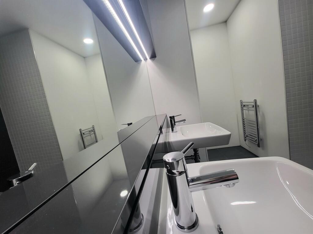 3 bedroom town house for sale in Redbridge Quay, Birkenhead, CH41