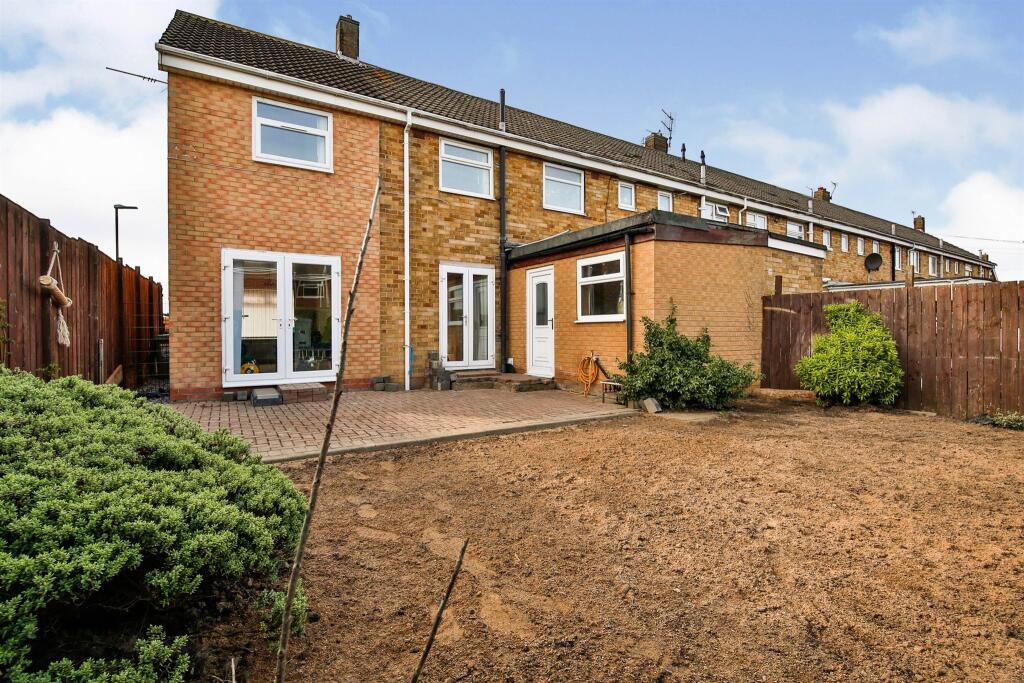 2 bedroom end of terrace house for sale in Macaulay Road, Hartlepool, TS25
