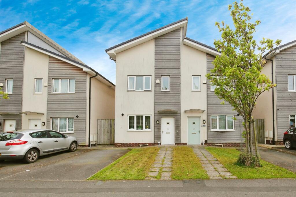 2 bedroom semidetached house for sale in Easington Road, Hartlepool, TS24