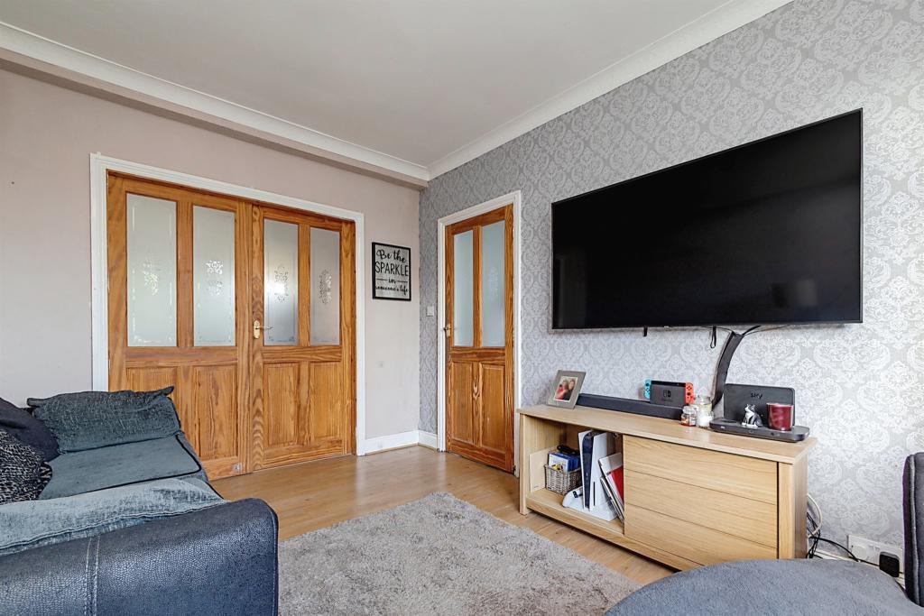 3 bedroom semidetached house for sale in Balfour Terrace