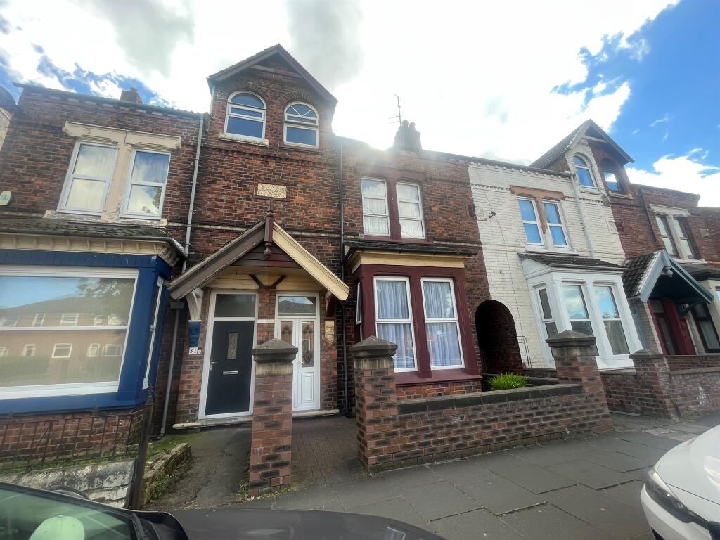 5 bedroom terraced house for sale in Westbourne Grove, North Ormesby, Middlesbrough, TS3