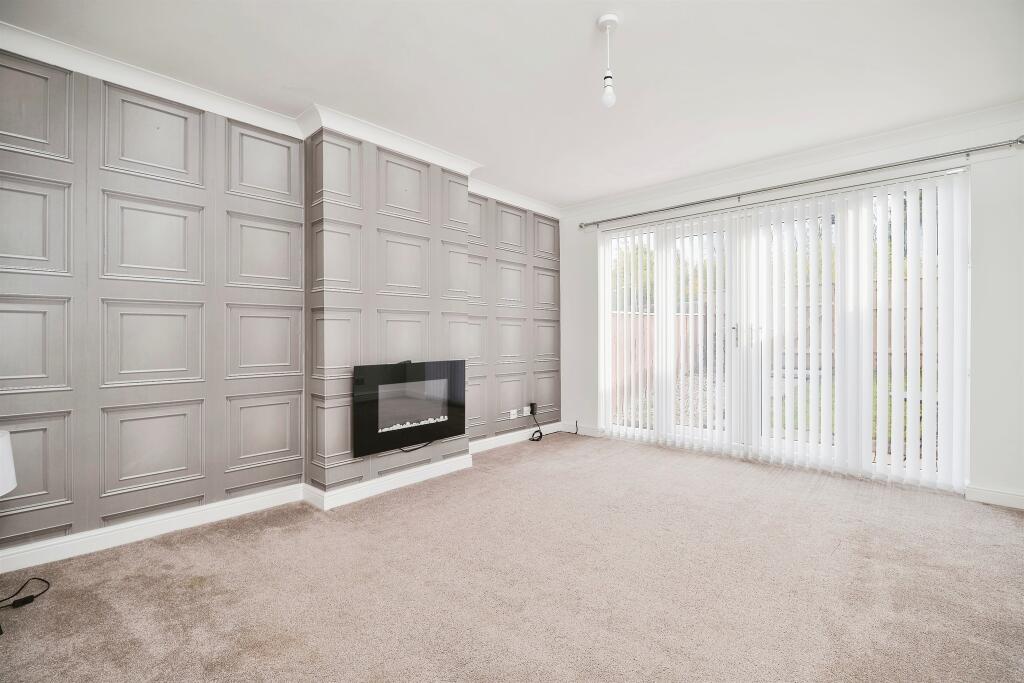 2 bedroom terraced house for sale in Gainsborough Road, MartonIn