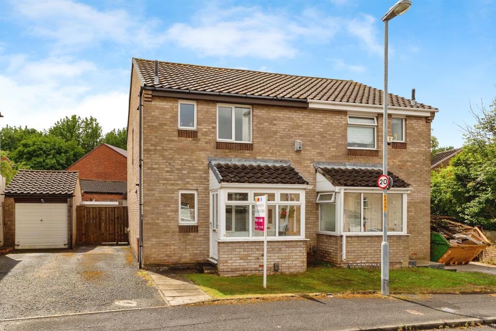 Main image of property: Nuneaton Drive, Hemlington, Middlesbrough