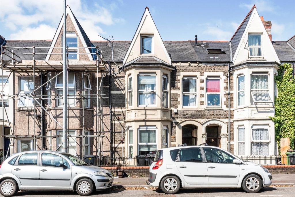 8 bedroom terraced house for sale in Clare Street, Cardiff, CF11