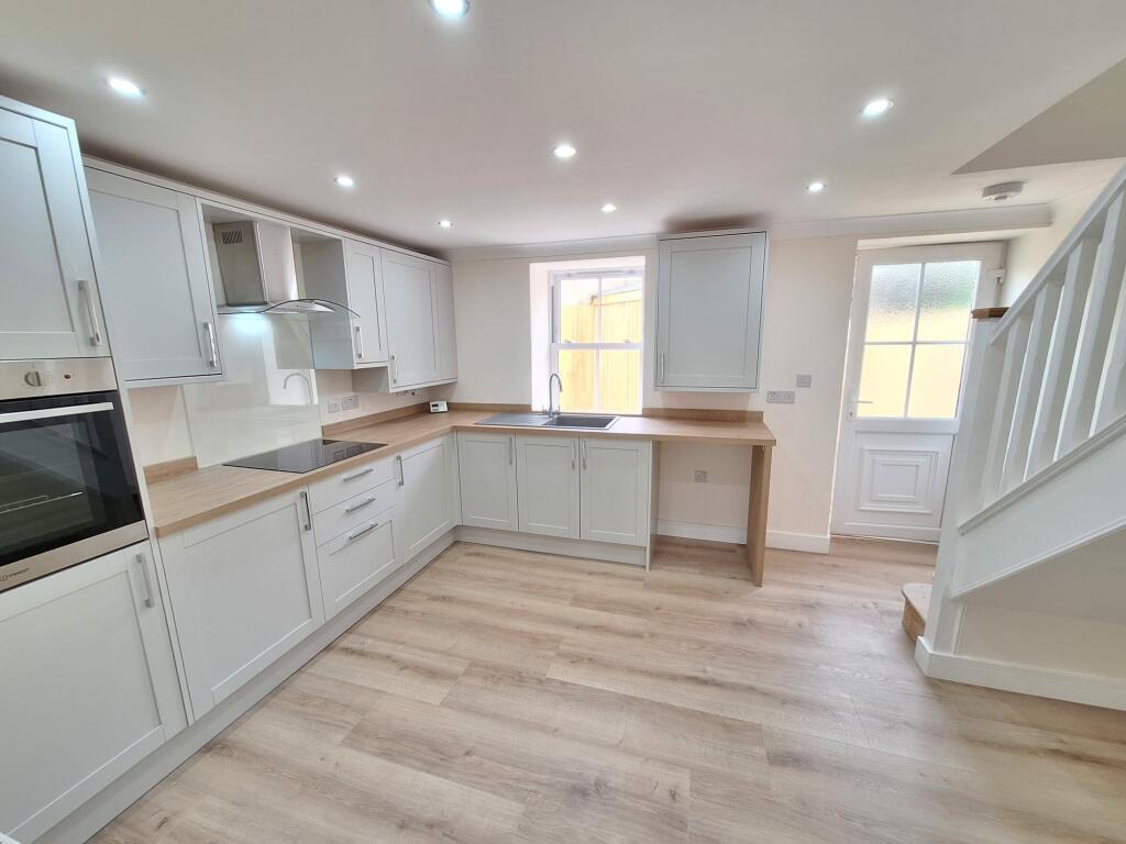 2 bedroom semidetached house for sale in Hawthorns Road, Drybrook, GL17