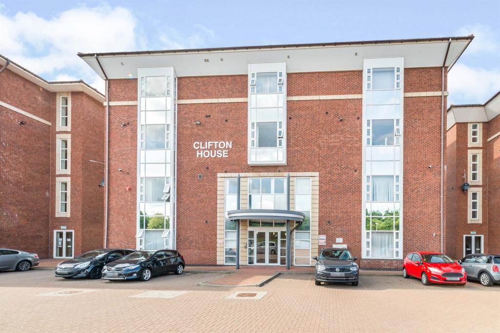 1 bedroom flat for sale in Thornaby Place, Thornaby, StocktonOnTees, TS17