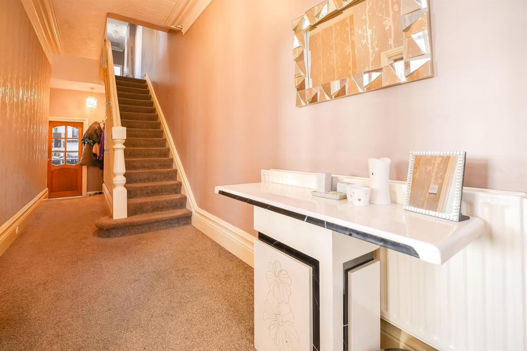 5 bedroom end of terrace house for sale in Hartburn Lane, StocktonOnTees, TS18