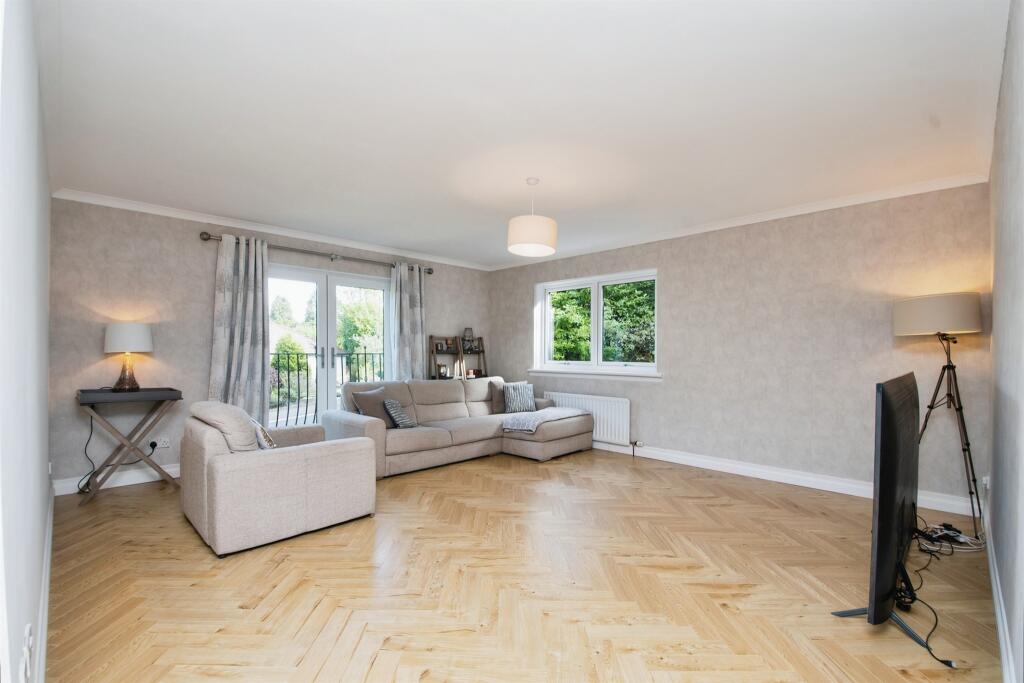 4 bedroom flat for sale in Capelrig Road, Newton Mearns, GLASGOW, G77
