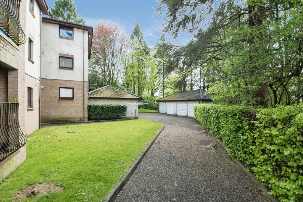 4 bedroom flat for sale in Capelrig Road, Newton Mearns, GLASGOW, G77