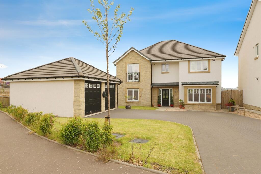 4 bedroom detached house for sale in Maidenhill Grove, Newton Mearns