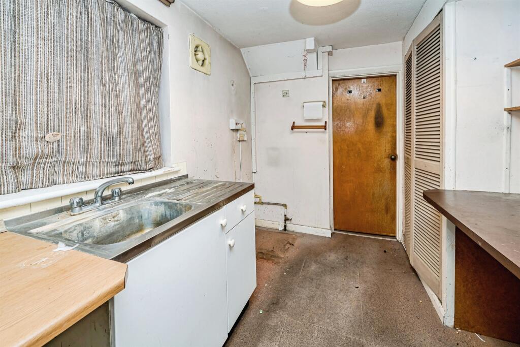 Main image of property: Hag Hill Rise, Taplow, Maidenhead