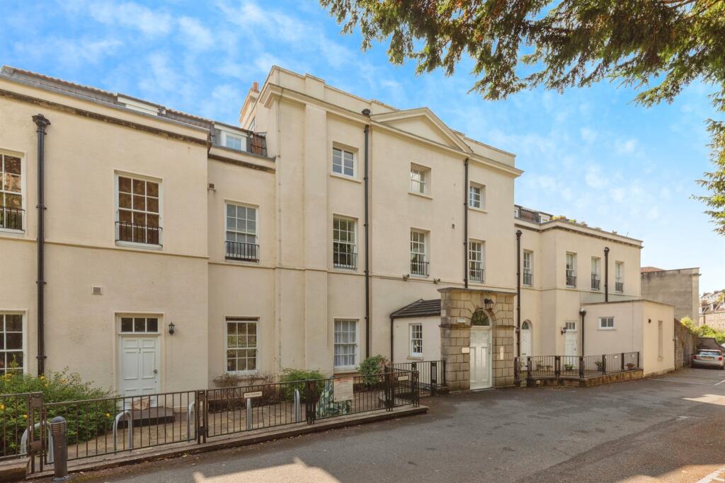 Main image of property: Cornwallis Grove, Bristol