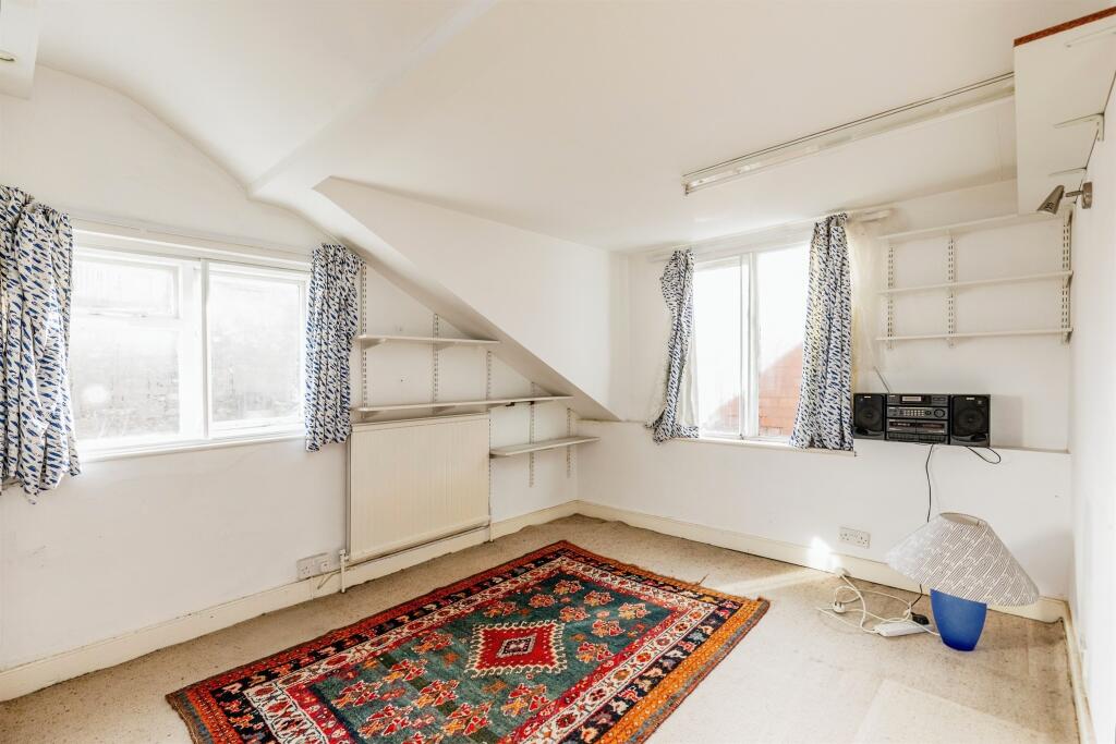 Additional property image - Byron Place, Bristol