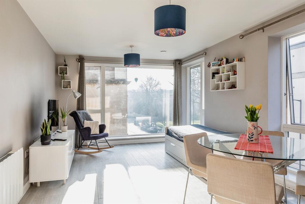 Additional property image - Dean Street, Bristol