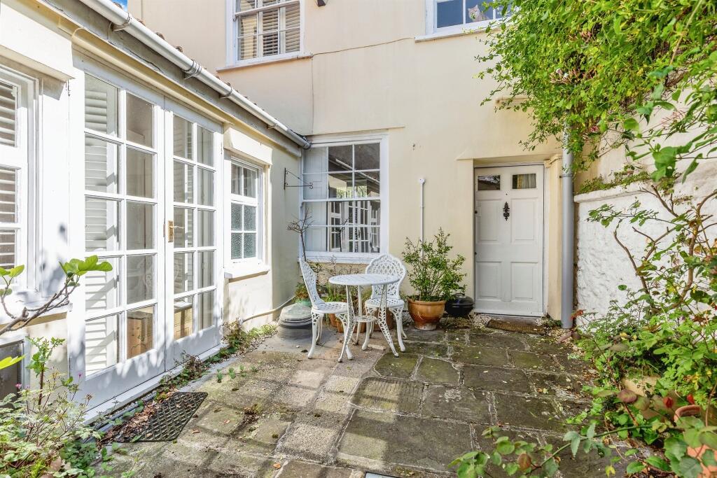 Main image of property: The Mall, Bristol