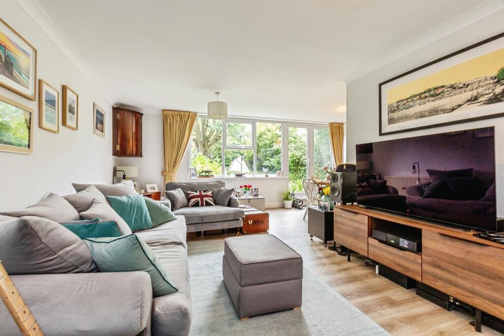 Main image of property: Clifton Wood Road, Clifton Wood, Bristol