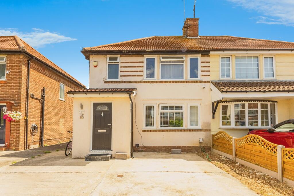 Main image of property: Farrowdene Road, READING