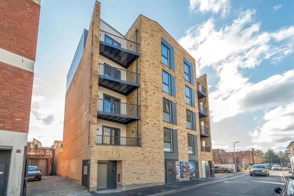 Main image of property: Brunel Place, West Street, Maidenhead
