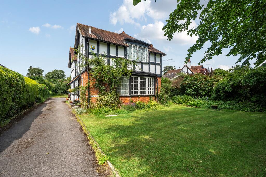 Main image of property: Cliveden Mead, Maidenhead