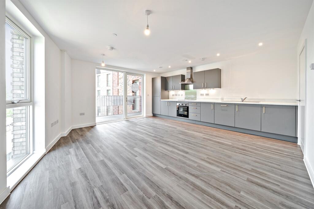 Main image of property: Moorbridge Road, Maidenhead