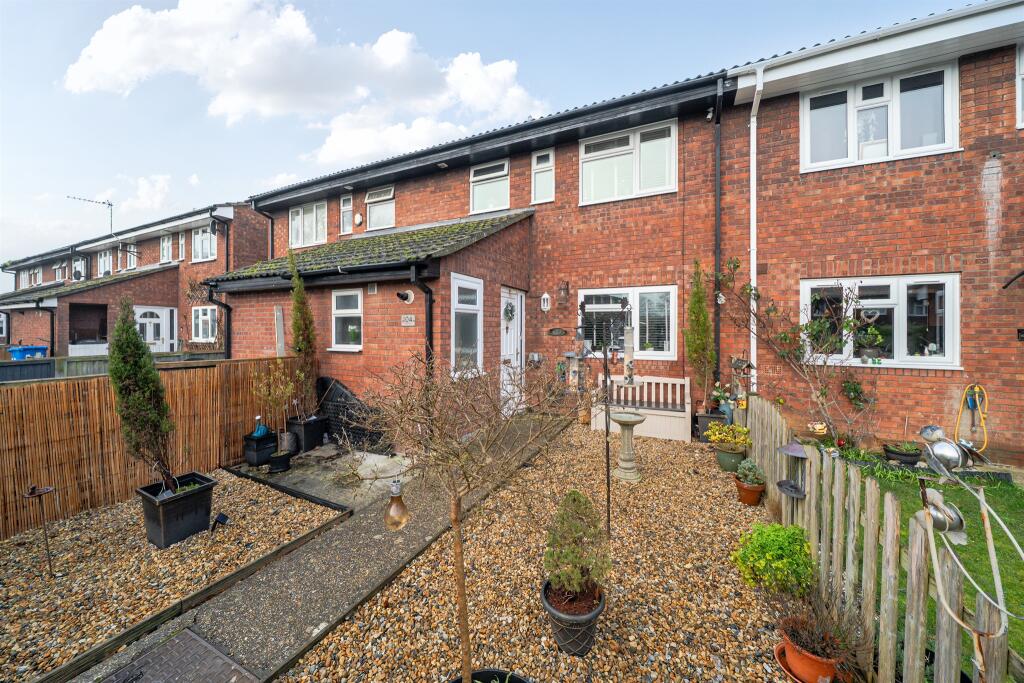 Main image of property: Foliejohn Way, Maidenhead