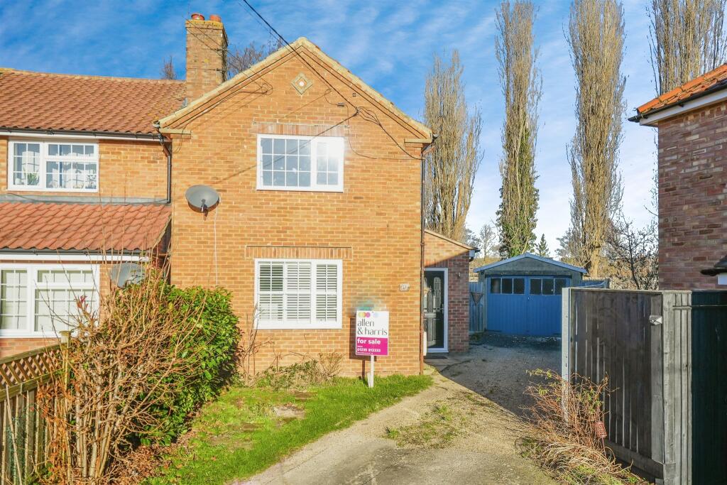 2 bedroom terraced house for sale in Oxford Crescent, Didcot, OX11