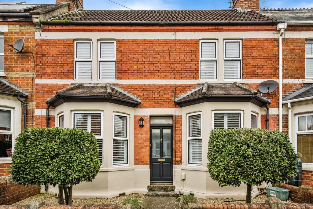 4 bedroom terraced house for sale in Wallbridge Avenue, Frome, BA11