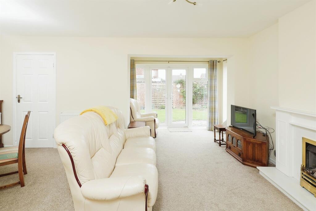 Additional property image - Mill Crescent, Kingsbury, Tamworth