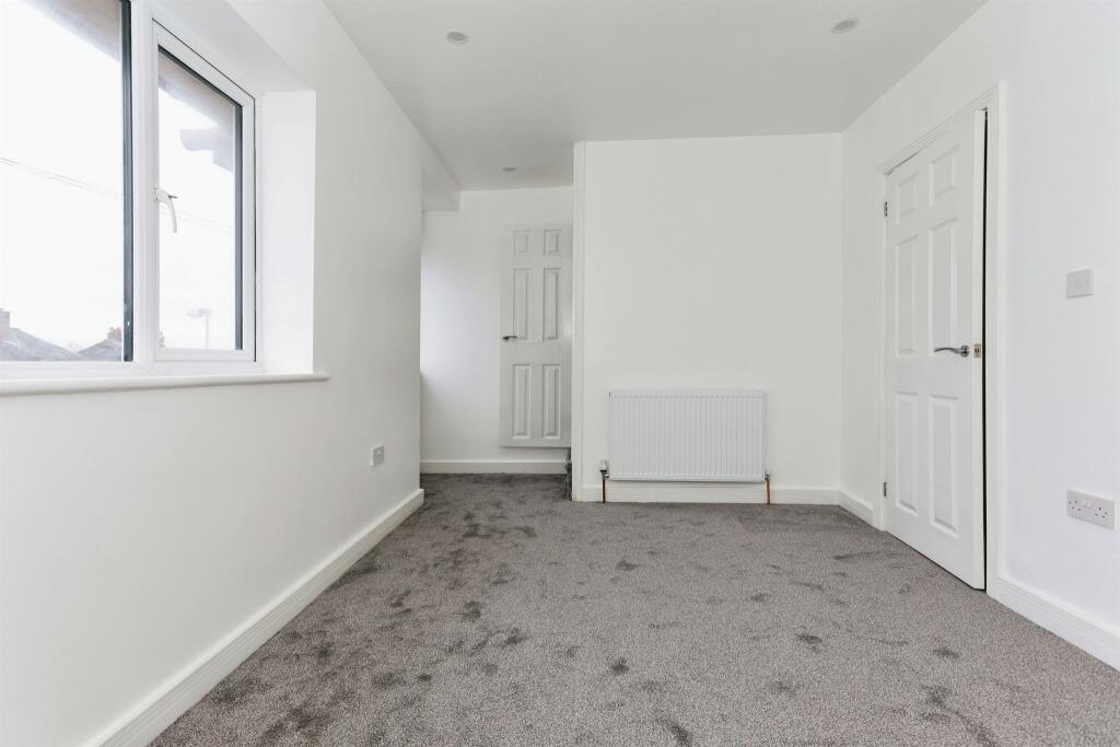 Additional property image - South Roundhay, Birmingham