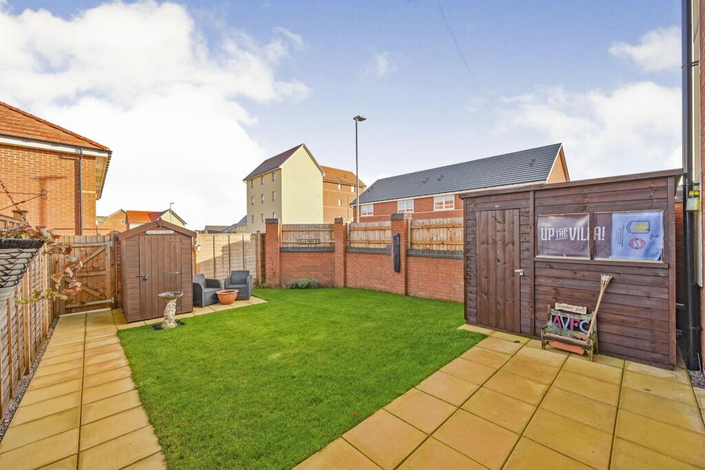 Additional property image - Hedley Close, Tamworth