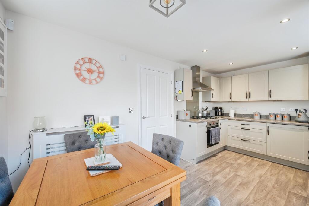 Additional property image - Hedley Close, Tamworth