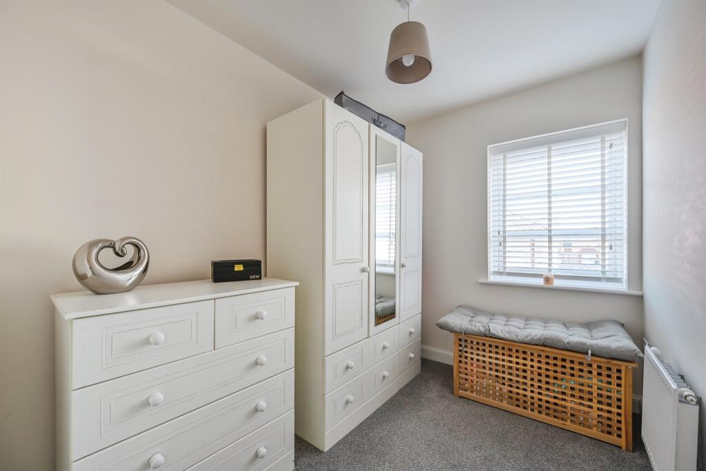 Additional property image - Hedley Close, Tamworth